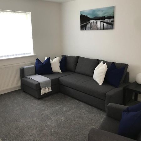 Property Hunter 25 Дарлингтън Екстериор снимка